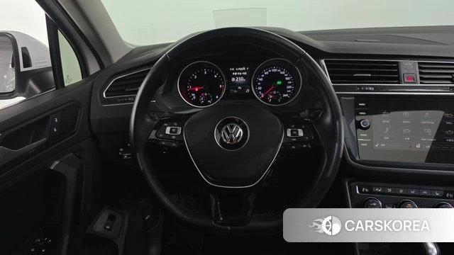 Volkswagen Tiguan second Generation 2020 Белый из Кореи, фото 4