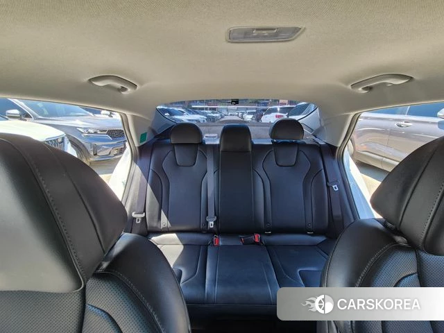 Hyundai Avante Hybrid (CN7) 2022 Белый из Кореи, фото 4