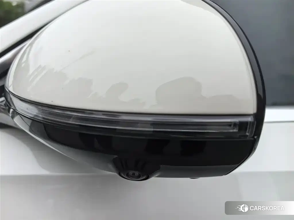 Mercedes-Benz E-Class 2024 Белый из Китая, фото 4