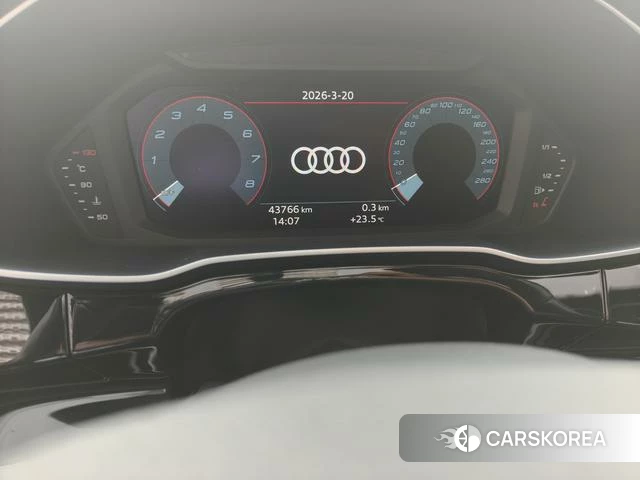 Audi Q3 2023 Белый из Китая, фото 4
