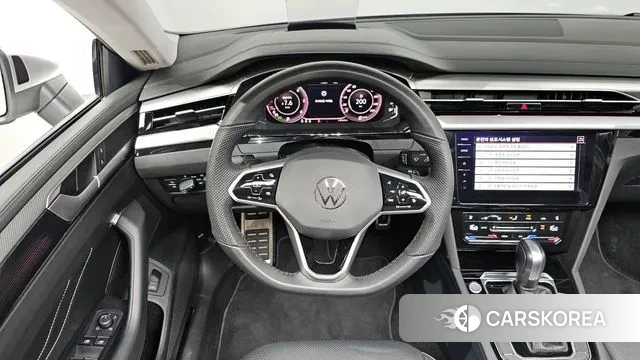 Volkswagen Arteon 2023 Белый из Кореи, фото 4