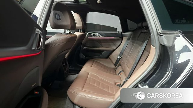 BMW 4 Series (G22) 2024 Черный из Кореи, фото 4