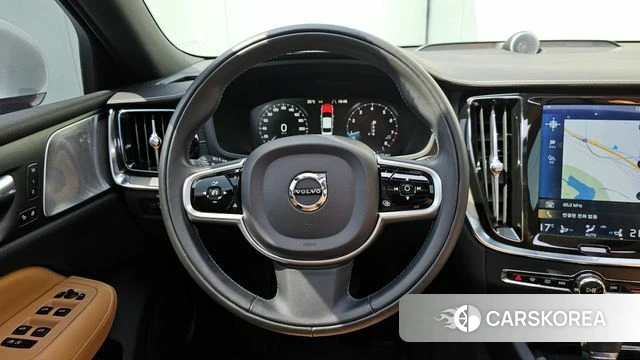 Volvo S60 3rd generation 2019 Белый из Кореи, фото 4