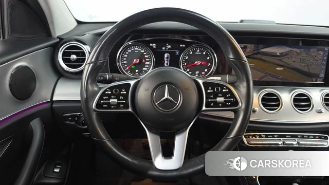 Mercedes-Benz E-Class W213 2018 Серый из Кореи, фото 4