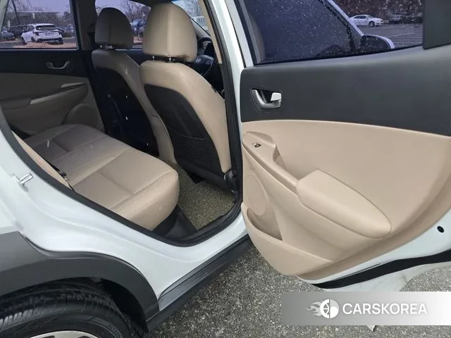 Hyundai Kona 2018 Белый из Кореи, фото 4