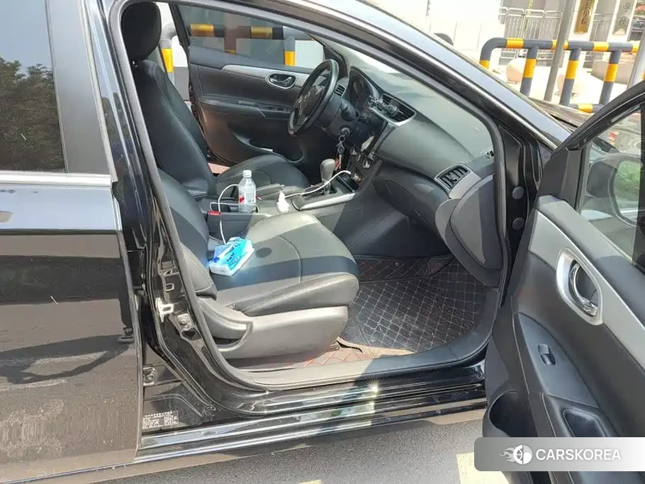 Nissan Sylphy 2024 Черный из Китая, фото 4