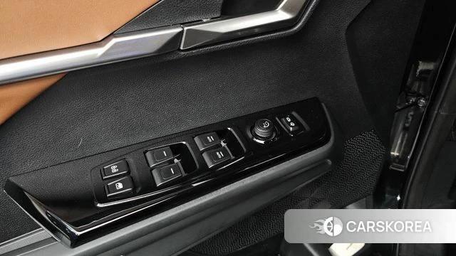 Ssangyong Torres EVX 2024 Черный из Кореи, фото 4