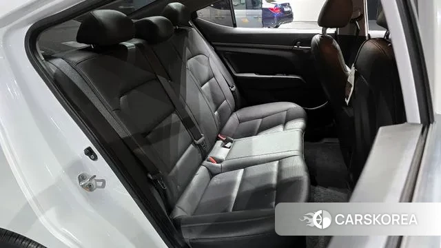 Hyundai Avante AD 2018 Белый из Кореи, фото 4