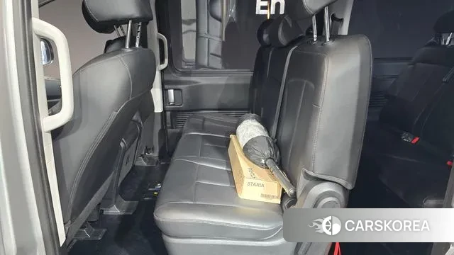 Hyundai Staria 2023 Серебряный из Кореи, фото 4