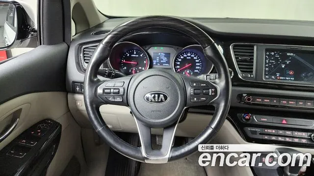 Kia The New Carnival id 2469365 из Кореи 4