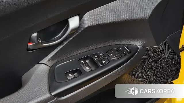 Hyundai Veloster (JS) 2018 Желтый из Кореи, фото 4