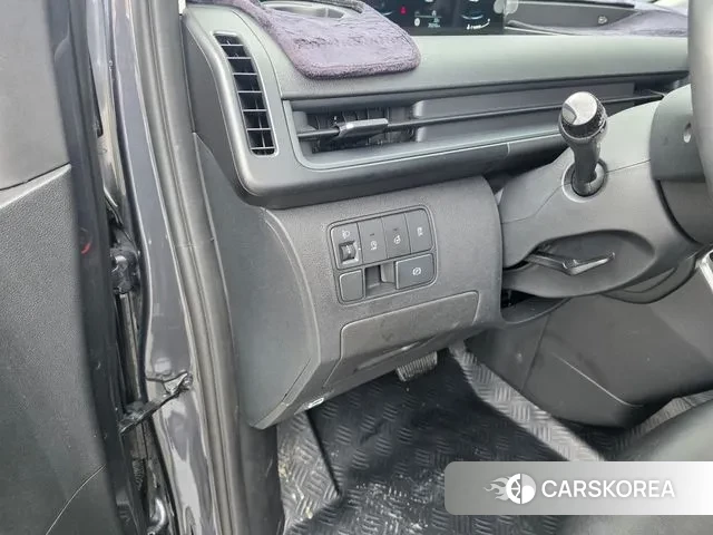 Hyundai Staria 2022 Серый из Кореи, фото 4