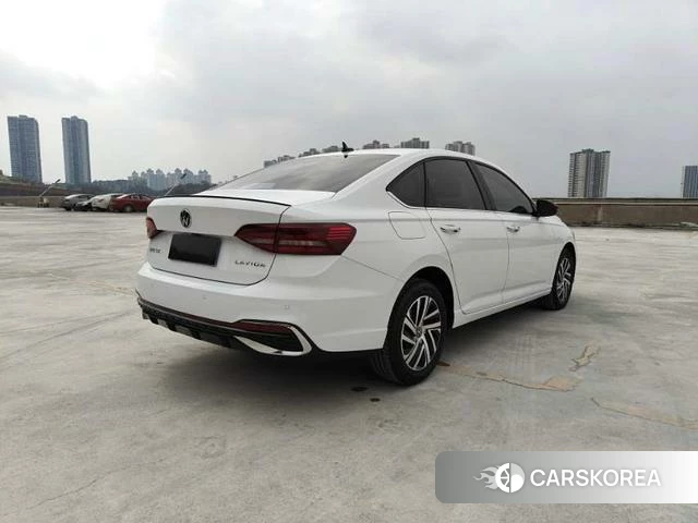Volkswagen Lavida 2025 Белый из Китая, фото 4
