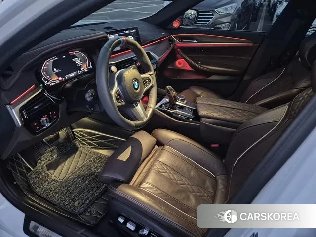 BMW 5 Series (G30) 2020 Белый из Кореи, фото 4