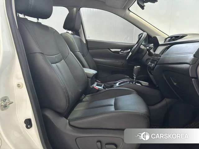Nissan Qijun 2023 Белый из Китая, фото 4