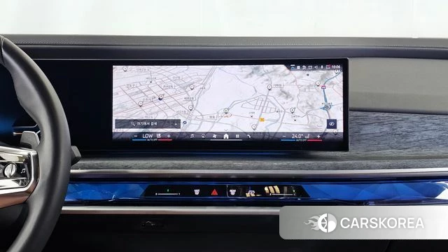BMW 7 Series (G70) 2024 Черный из Кореи, фото 4