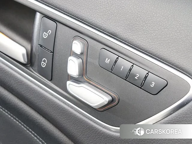 Mercedes-Benz GLA-Class X156 2019 Жемчужный цвет из Кореи, фото 4