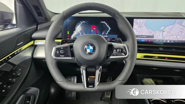 BMW 5 Series (G60) 2025 Серый из Кореи, фото 4