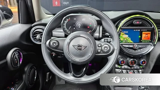 Mini Cooper 2021 Жемчужный цвет из Кореи, фото 4