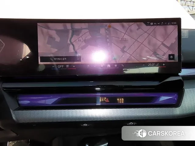 BMW 5 Series (G60) 2025 Белый из Кореи, фото 4