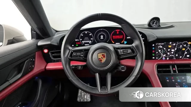 Porsche Taycan 2022 Серебряный из Кореи, фото 4