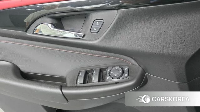 Chevrolet (GM Daewoo) The New Trail Blazer 2023 Белый из Кореи, фото 4