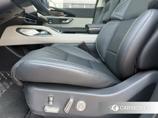 Lincoln Navigator id 3920698 из Китая 4