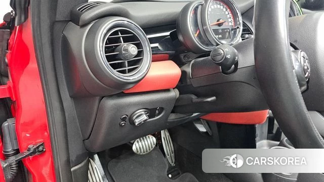 Mini Cooper S Convertible 2020 Красный из Кореи, фото 4