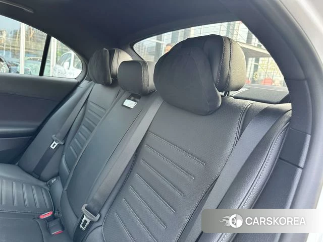 Mercedes-Benz Class C 2024 Белый из Китая, фото 4