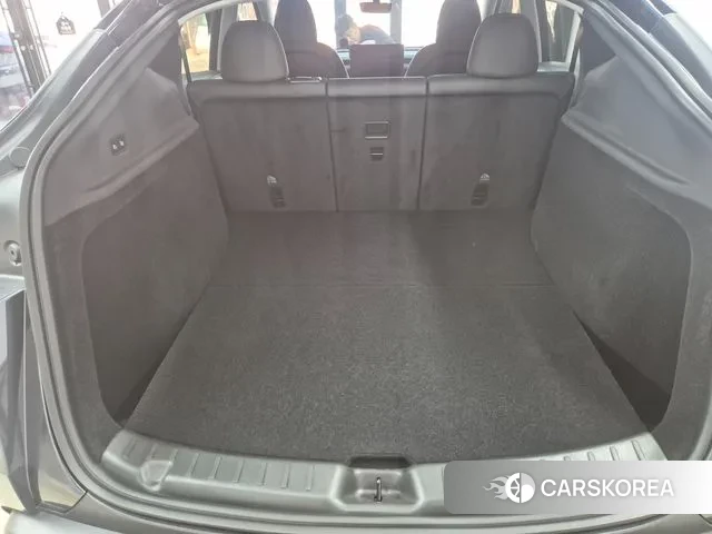 Tesla Model Y 2025 Серый из Кореи, фото 4