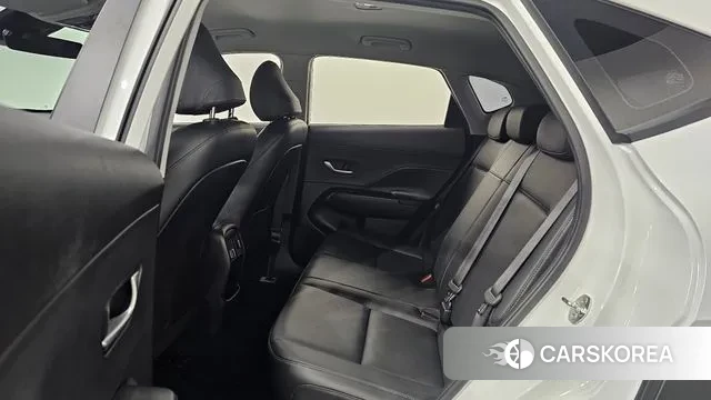 Hyundai Kona (SX2) 2024 Белый из Кореи, фото 4