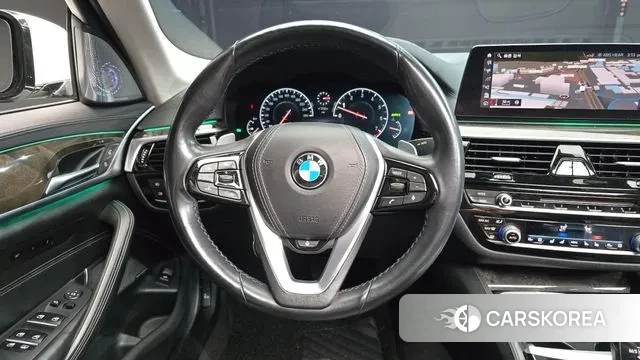 BMW 5 Series (G30) 2019 Белый из Кореи, фото 4