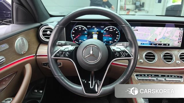Mercedes-Benz E-Class W213 2021 Синий из Кореи, фото 4