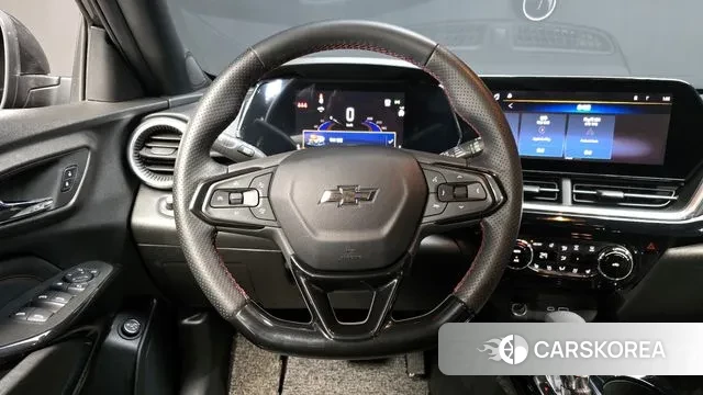 Chevrolet (GM Daewoo) Trax Crossover 2024 Черный из Кореи, фото 4