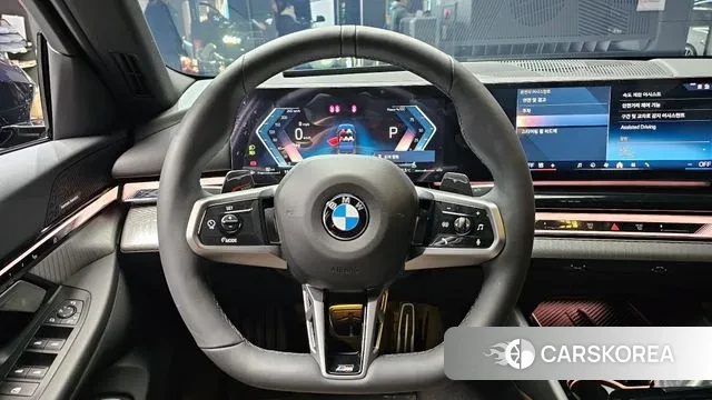 BMW 5 Series (G60) 2025 Черный из Кореи, фото 4