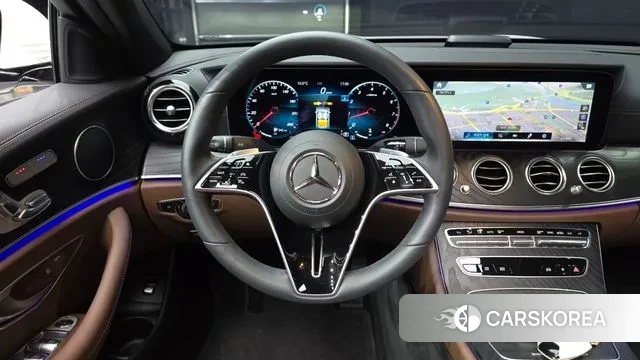 Mercedes-Benz E-Class W213 2023 Белый из Кореи, фото 4