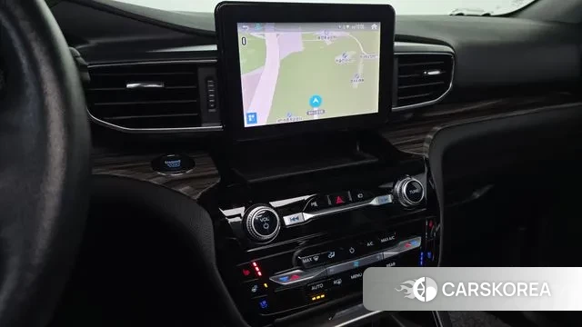 Ford Explorer 6th Generation 2022 Белый из Кореи, фото 4