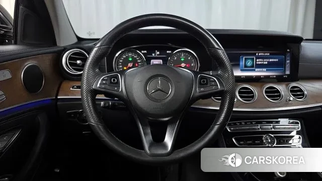 Mercedes-Benz E-Class W213 2018 Серебряный из Кореи, фото 4