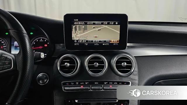Mercedes-Benz GLC-Class X253 2019 Белый из Кореи, фото 4