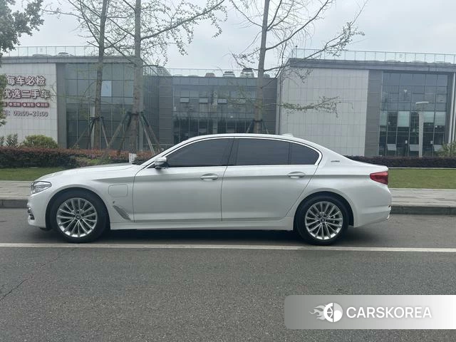 BMW 5 series PHEV 2019 Белый из Китая, фото 4