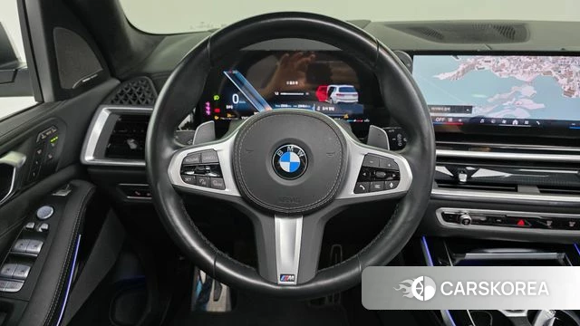 BMW X7 (G07) 2023 Белый из Кореи, фото 4