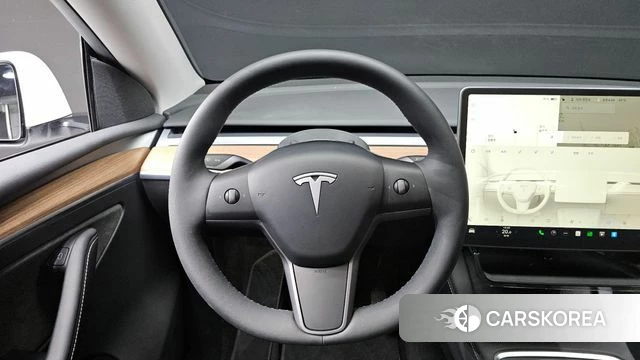 Tesla Model Y 2024 Белый из Кореи, фото 4