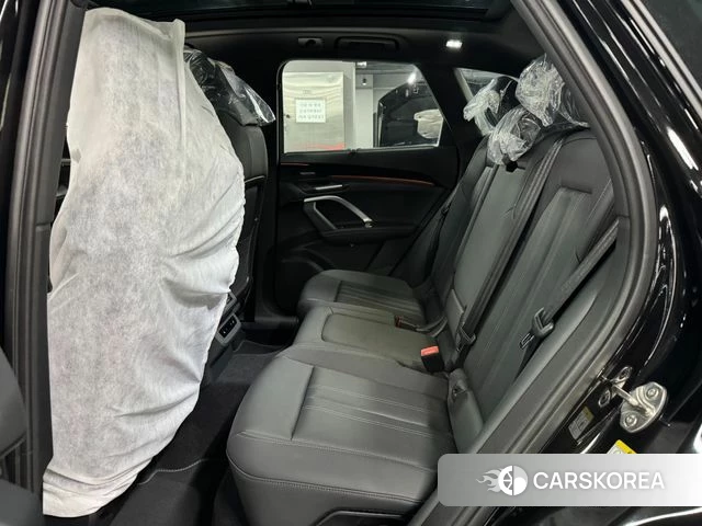 Audi Q5 (80A) 2025 Черный из Кореи, фото 4