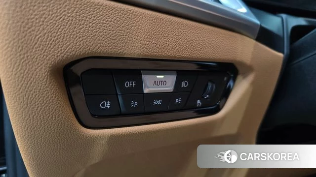 BMW 3 Series (G20) 2025 Черный из Кореи, фото 4