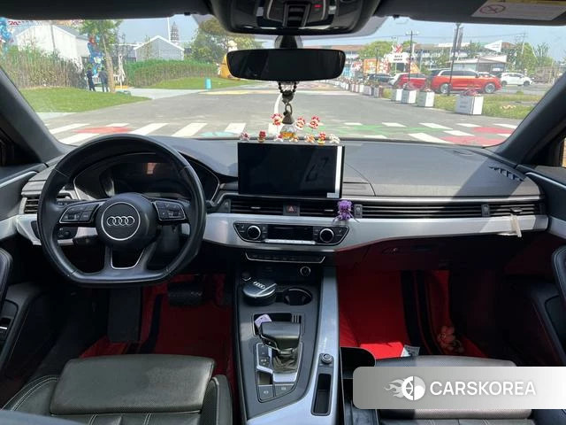 Audi A4L 2022 Темно-серый из Китая, фото 4