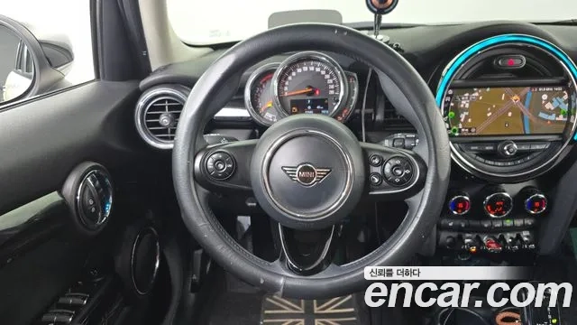 Mini Cooper 2020 Жемчужный цвет из Кореи, фото 4