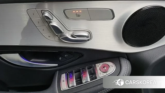 Mercedes-Benz GLC-Class X253 2021 Белый из Кореи, фото 4