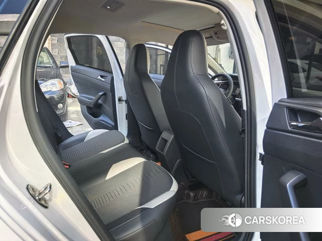 Volkswagen Polo 2022 Белый из Китая, фото 4