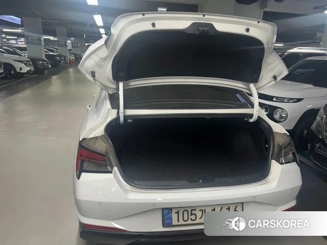Hyundai Avante Hybrid (CN7) 2022 Белый из Кореи, фото 4