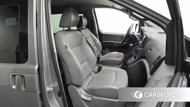 Hyundai The New Grand Starex 2020 Серебристо-серый из Кореи, фото 4